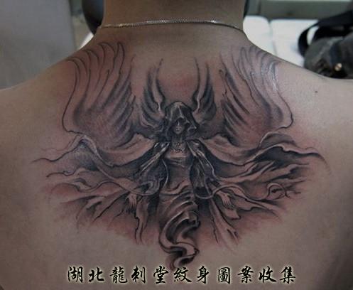 守护天使纹身图案