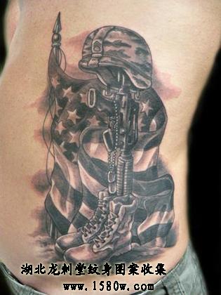 美国大兵纹身腰部纹身